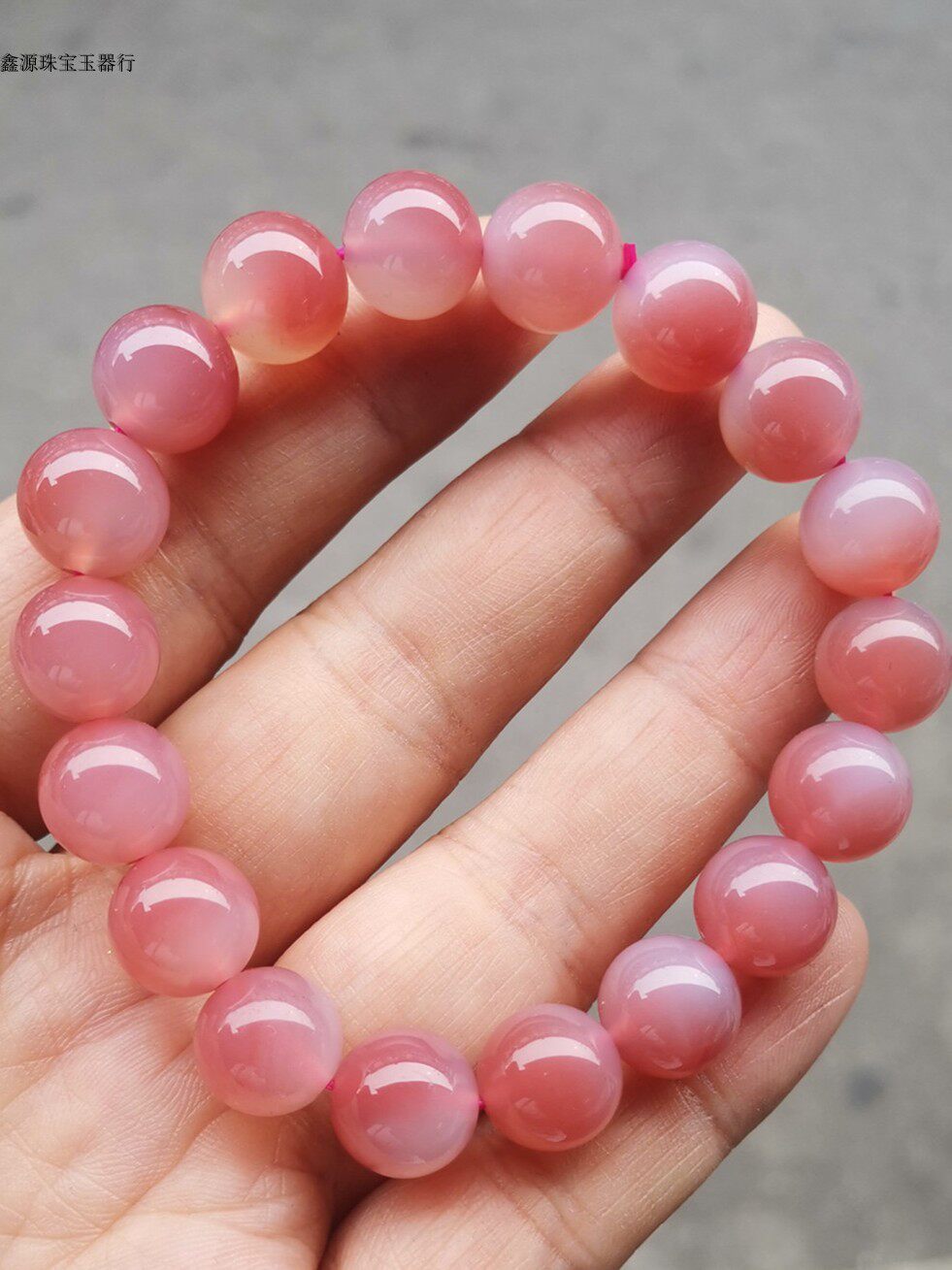 天然水晶盐源玛瑙蜜桃色润粉嫩粉色单圈手链手串饰品女款手链闺蜜