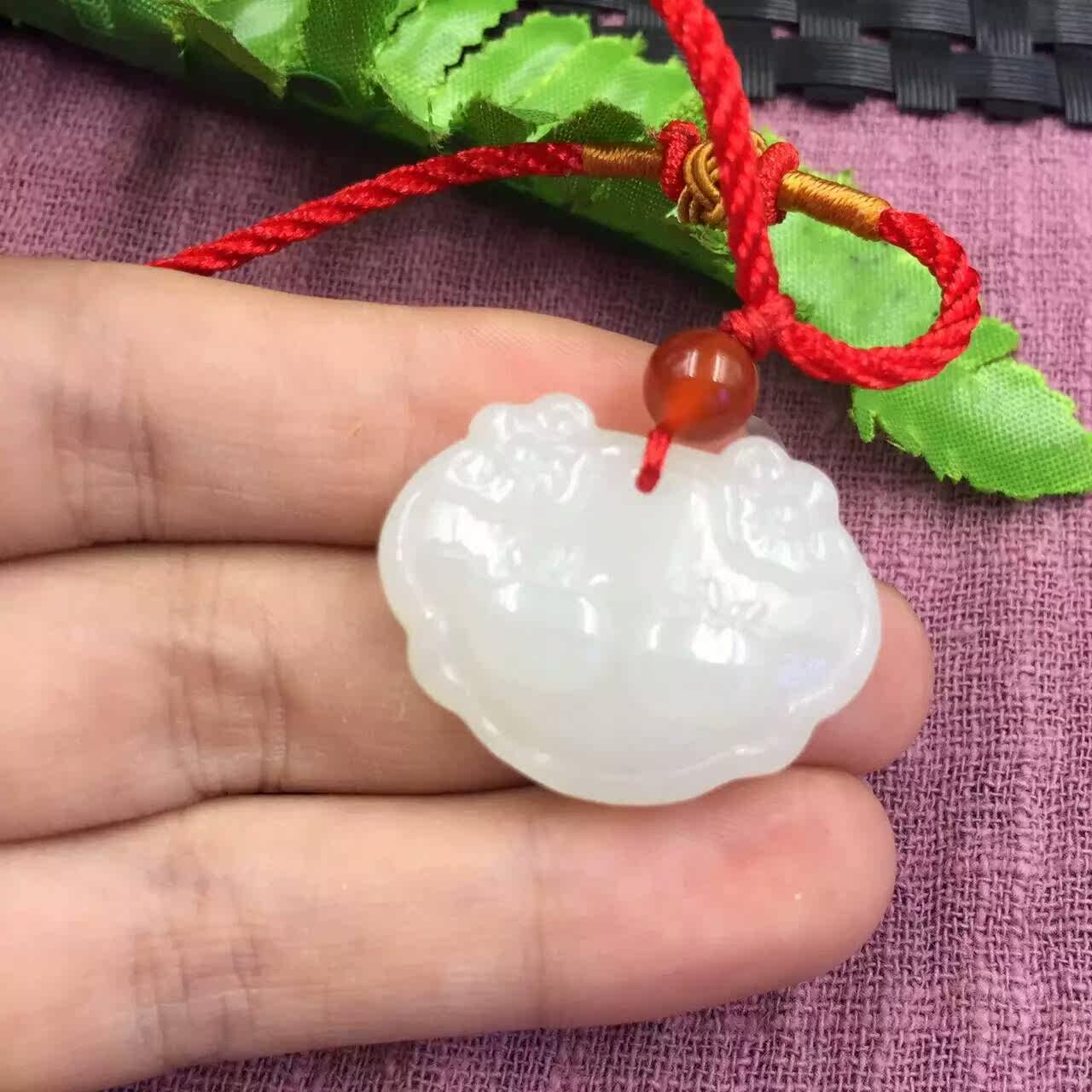 白玉女士挂件平安锁附证书吊坠
