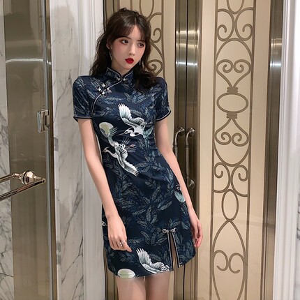 2025流行裙子夏天年轻款改良仙鹤旗袍仙女气质显瘦收腰性感连衣裙