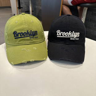 宽檐显脸小字母破洞棒球帽青年情侣街头出游潮搭春夏季 遮阳鸭舌帽