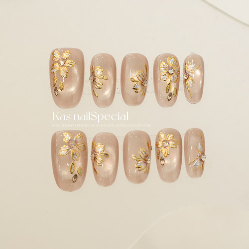 「雾绒金影」纯手工立体金花高级感秋冬美甲温柔显白短甲穿戴甲