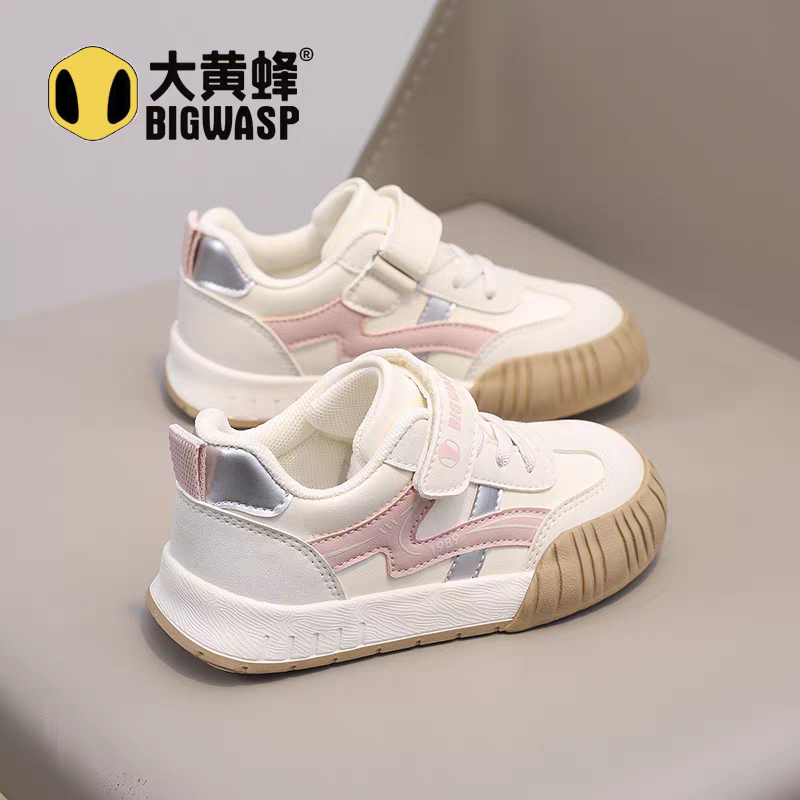 大黄蜂童鞋儿童板鞋2026秋季新款女童休闲运动鞋男童软底防滑单鞋