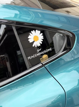 权志龙小雏菊贴纸个性创意汽车贴纸车窗贴车身贴摩托车电脑贴纸