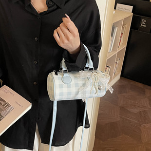 枕头包女2026新款手提圆筒包百搭可爱格子单肩包气质洋气斜挎包潮