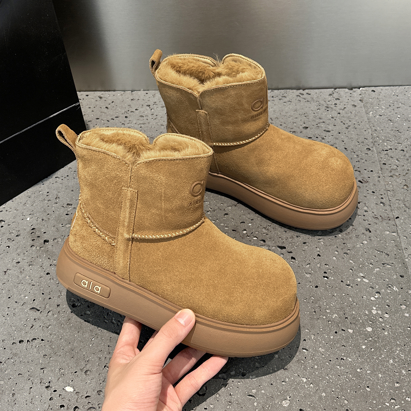 欧洲站雪地靴女皮毛一体2025新款