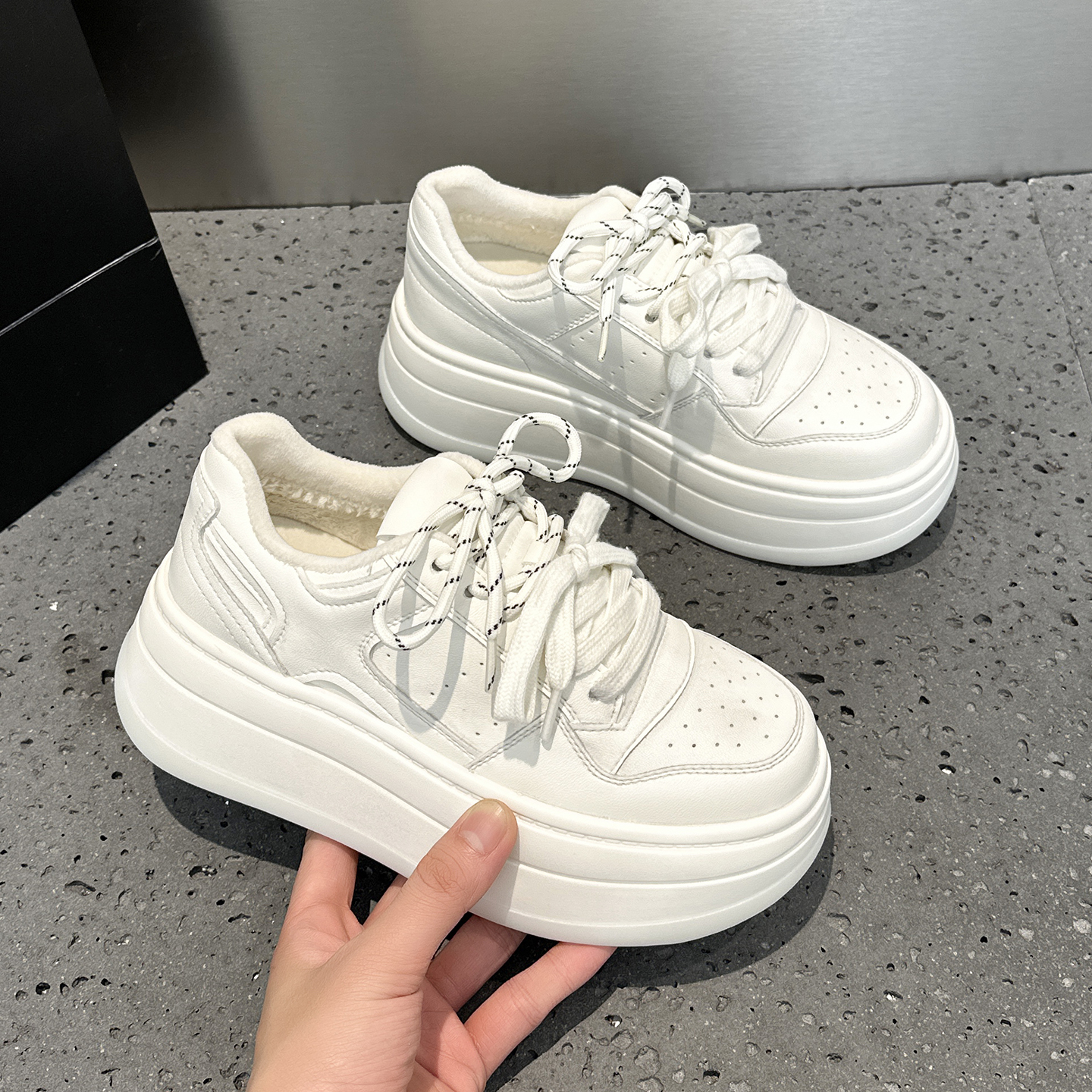 真皮双鞋带加绒小白鞋女2025新款