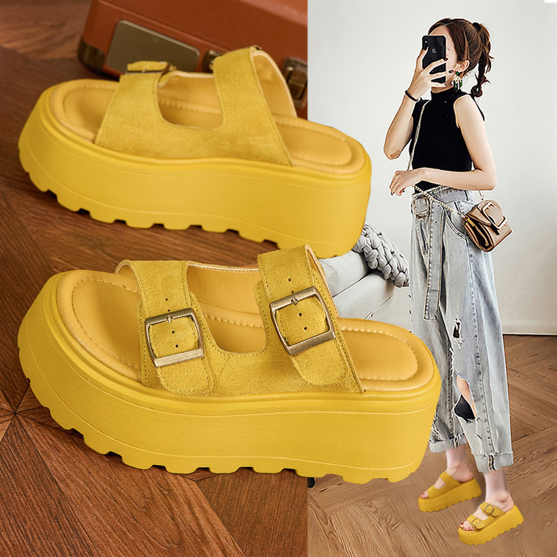 黄色勃肯拖鞋女夏季外穿2026新款爆款超火厚底松糕增高绝美凉拖鞋