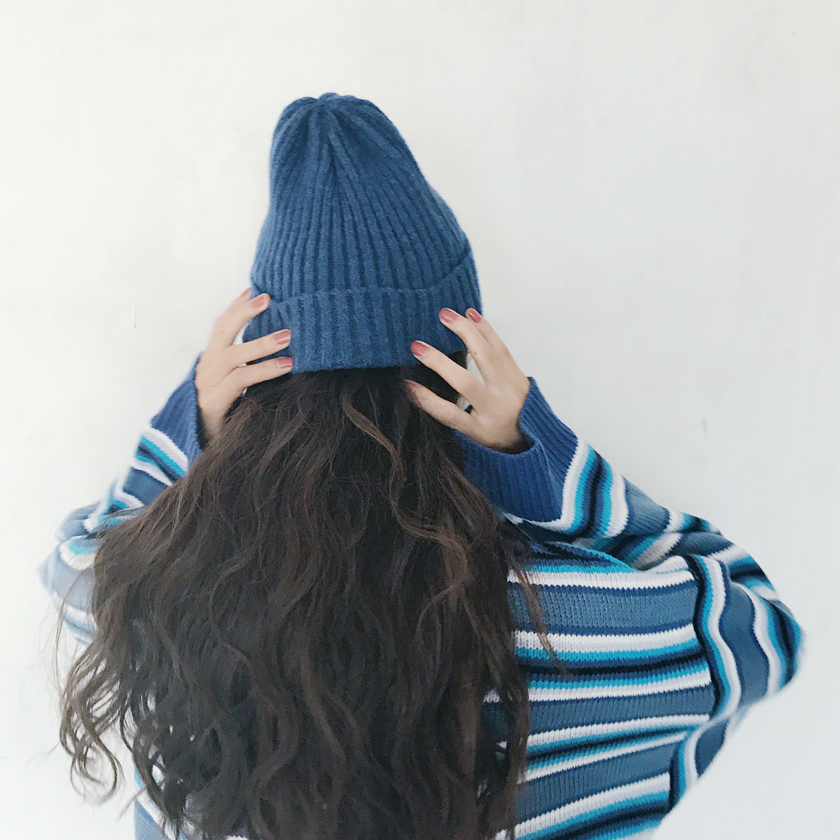 软糯糯~李宛贞同款雾蓝色针织帽