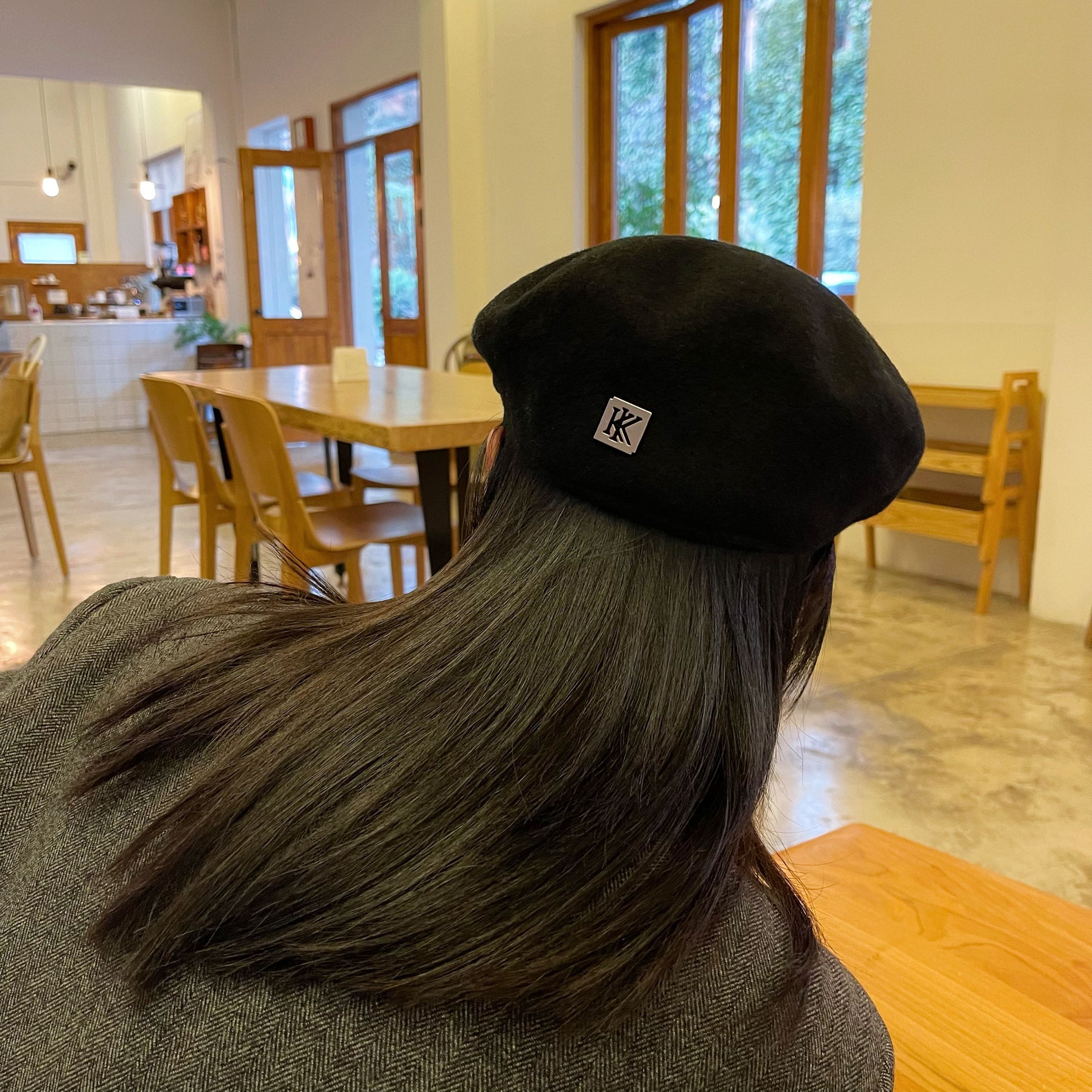 姚叔叔正反两戴前进帽金属扣装饰