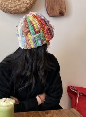 漂亮到心坎～韩国小众彩虹拼色纯手工编织粗棒针针织帽保暖毛线帽