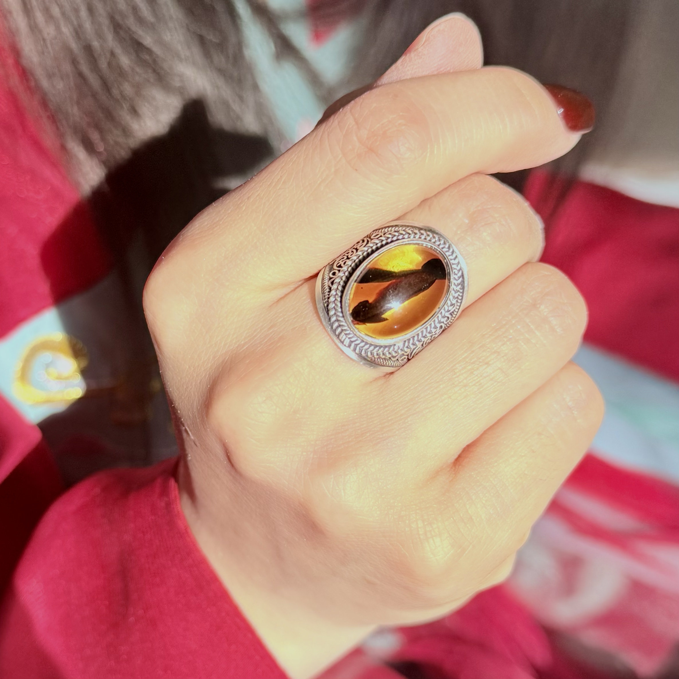 天然缅甸琥珀花珀纯银戒指  特色植物（带省检证书）珠宝级 孤品