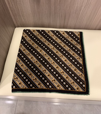 质感配色 摩卡棕条纹bandana帅性丝毛围巾63CM方巾