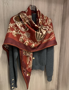 权杖三角巾 氛围红色桑蚕丝绵羊毛披肩保暖围巾女