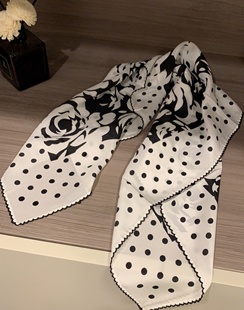 夏日搭配神器 波点山茶 手工勾花边黑白真丝双绉丝巾