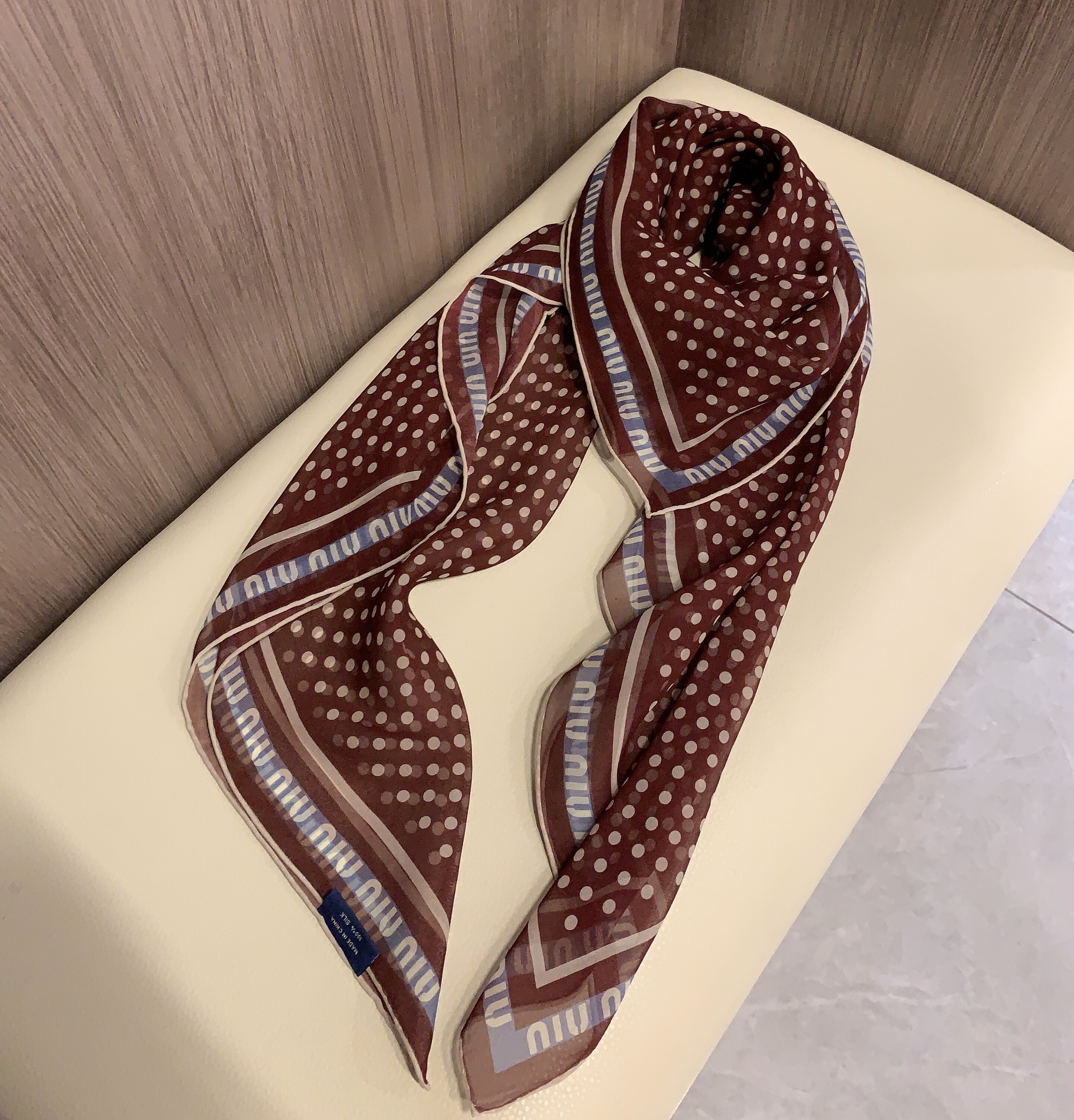 出游氛围感酒红色波点桑蚕丝披肩 100%真丝乔其纱薄款丝巾105CM