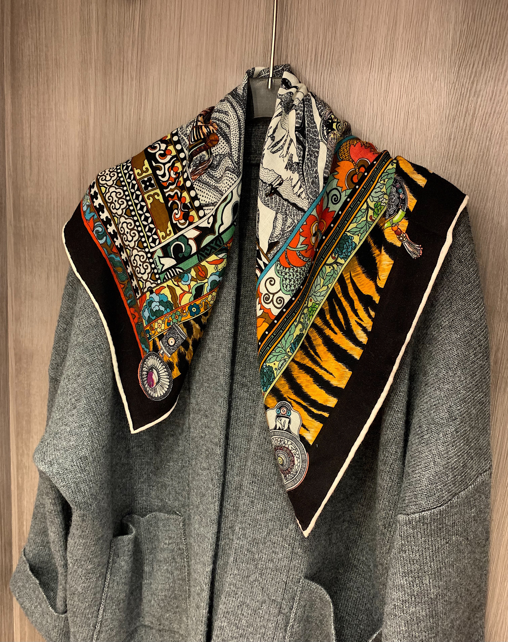 布达拉宫 中古花色双面用丝毛围巾 桑蚕丝绵羊毛方巾65CM