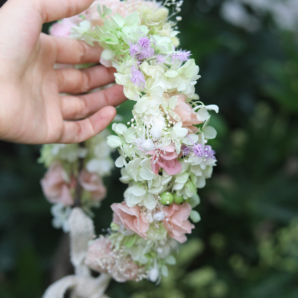 水边的少女，进口永生花度假花环粉绿花童拍照新娘婚礼发饰手腕花