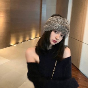 真兔毛帽子女秋冬高级感洋气时髦显脸小雪景旅游拍照百搭针织发带