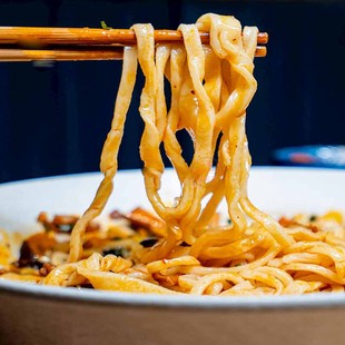 恬彩鲜切面湿的面手工面条焖面用鸡蛋面龙须面宽心面500gX4袋装