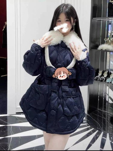 现货发高版本特价2025秋冬蝴蝶结装饰羊羔毛领90白鸭绒羽绒服女