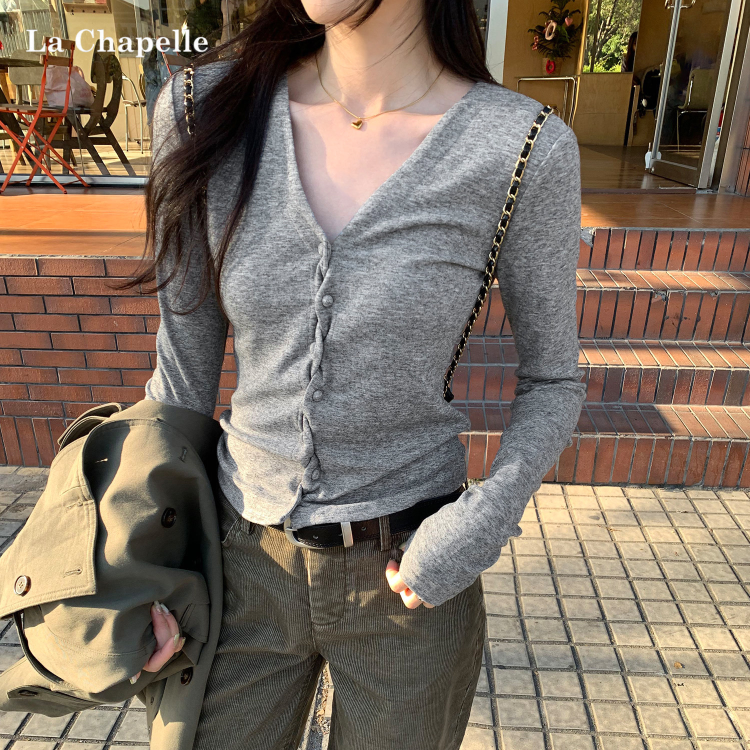 拉夏贝尔小众扭结系扣V领开衫外搭女初春2026新款针织衫短款上衣,女装/女士精品,T恤,淘宝优惠券,粉丝福利购,淘宝优惠卷