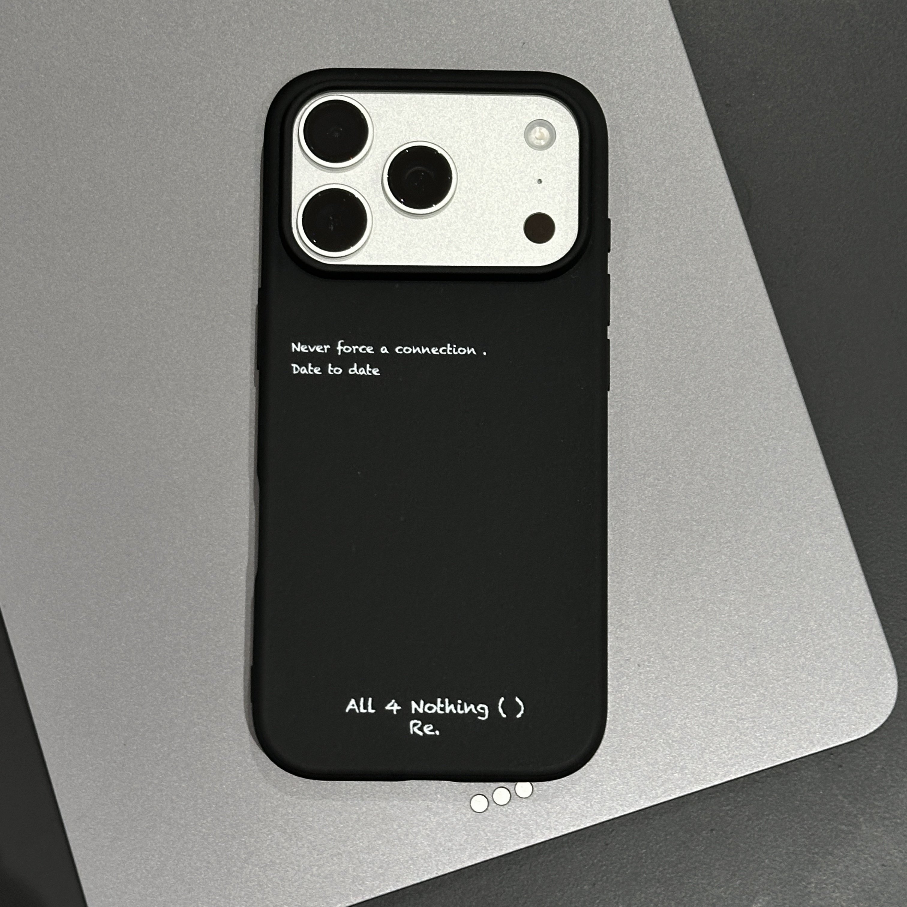 Redundant｜原创黑色磨砂仅适用17苹果软壳16promax轻薄手机壳大孔防摔保护壳韩国ins复古小众创意情侣不易黄,3C数码配件,手机保护套/壳,淘宝优惠券,粉丝福利购,淘宝优惠卷