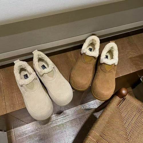 时尚真皮羊毛保暖雪地靴女