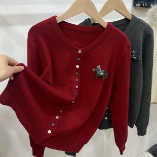 红色小马春季针织开衫外套女款2026新款高级感毛衣外搭小个子上衣