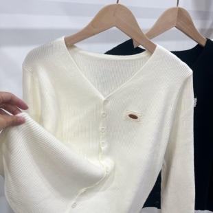 早春V领针织开衫外套女款2026新款高级感薄款内搭毛衣可外穿上衣