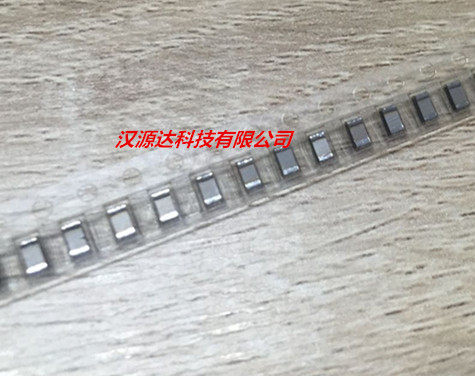 ECHU1C393JX5 松下贴片薄膜电容 1206 39nf 0.039UF 5% 16V CBB