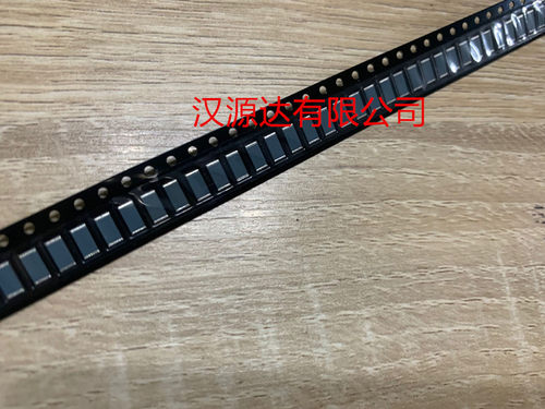 PWC2010-121RFI 脉冲耐压 芯片电阻器 2010 121R 1% 3/4W IRC