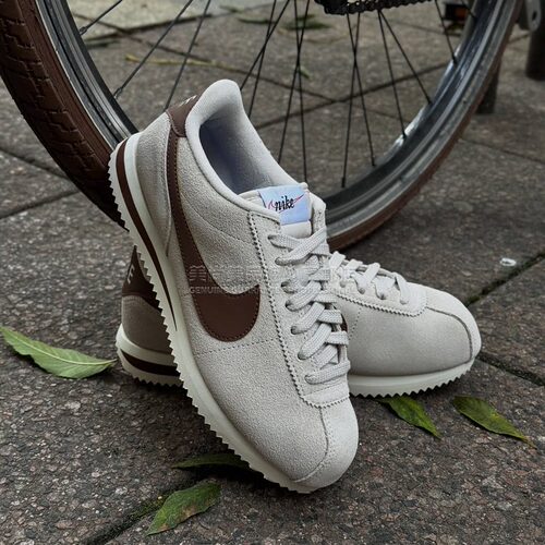 代购Jae Tips X Saucony ProGrid Triumph 4索康尼联名款透气复