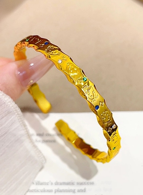 新中式高级感沙金彩钻亮面HelloKitty凯蒂猫波浪手镯实心开口镯