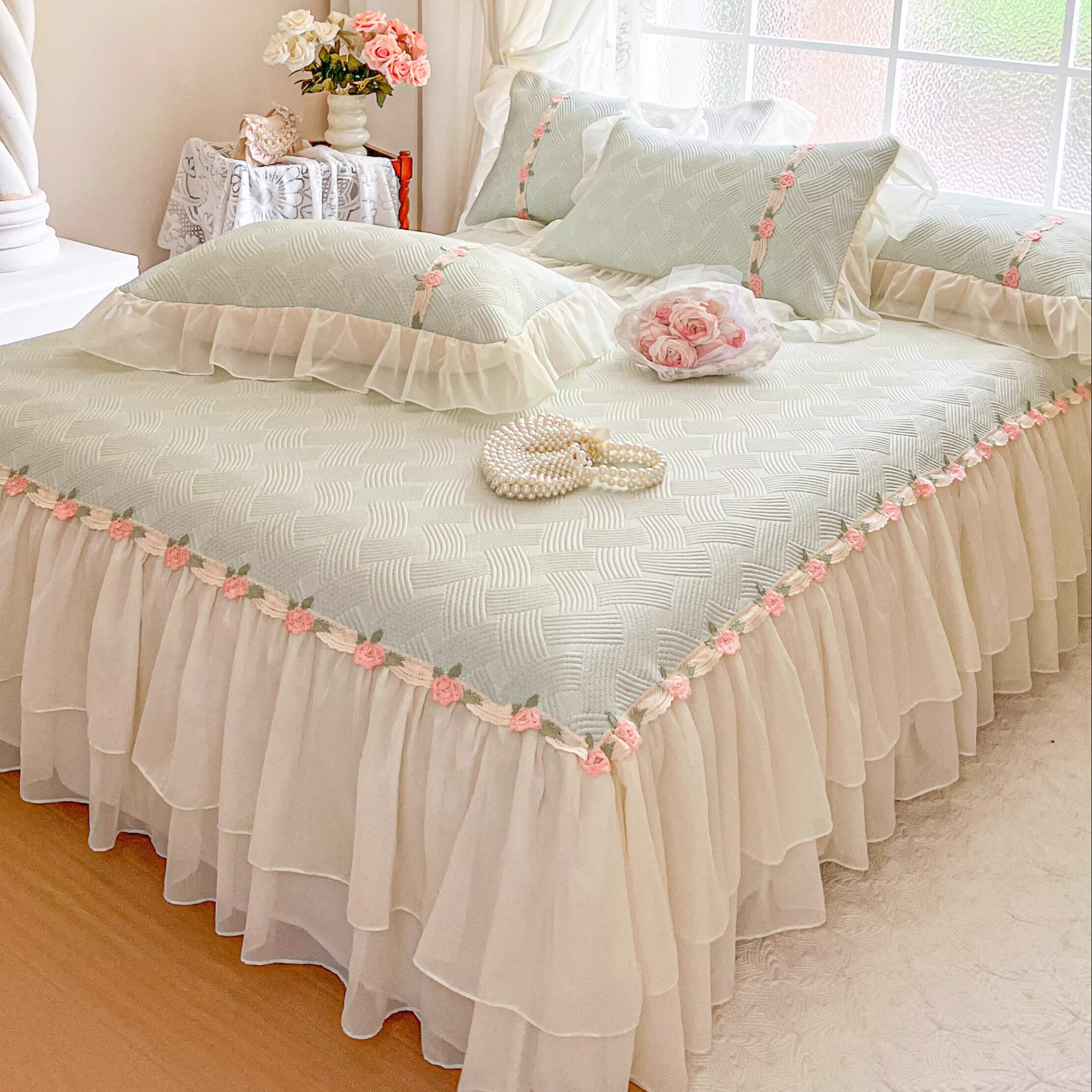 夏季小清新凉感冰丝席夏凉被四件套可机洗凉席公主风蕾丝刺绣床裙