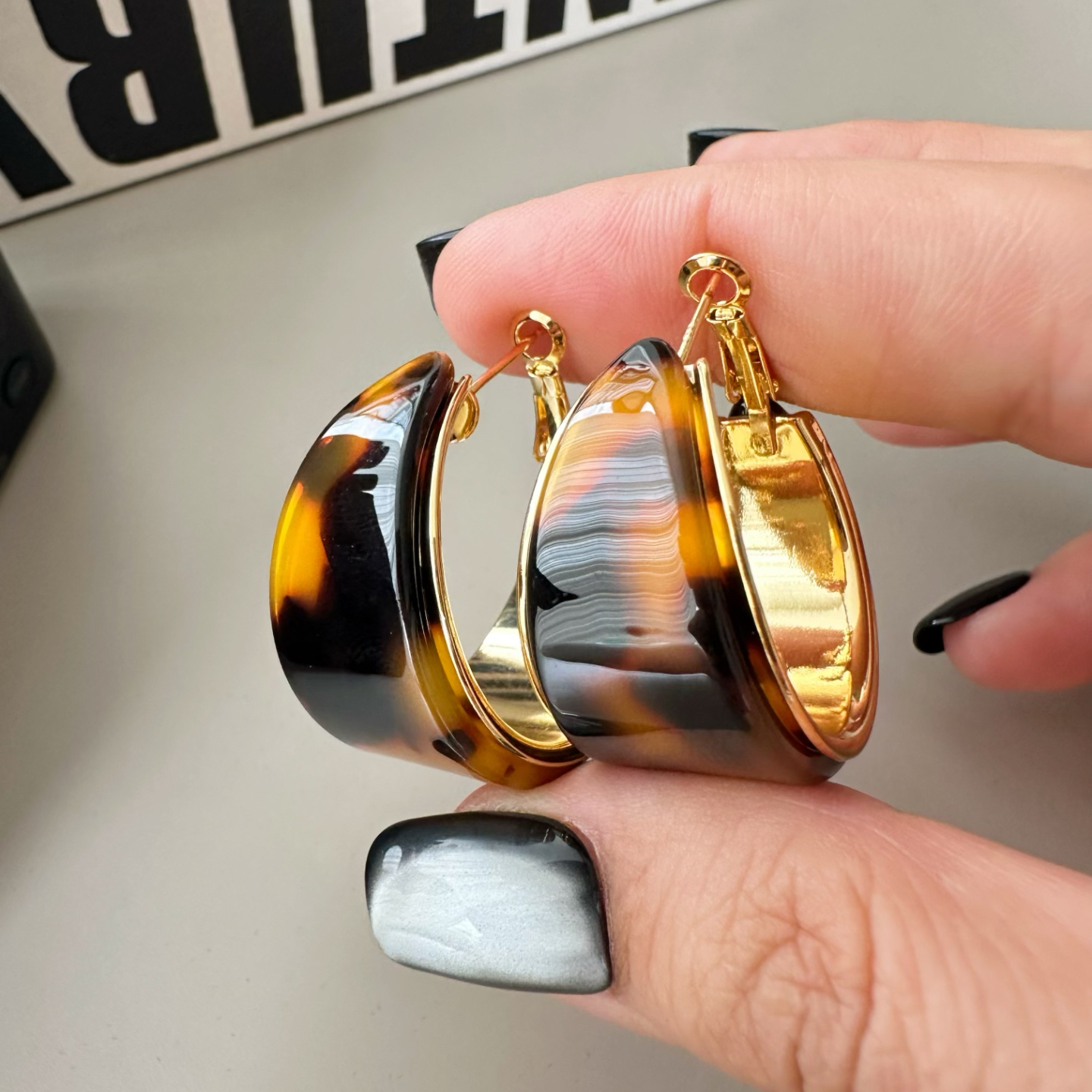亚克力豹纹宽面耳环2025年新款