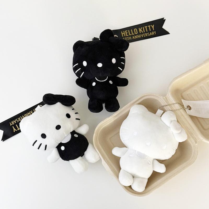 50周年限定kitty挂件纯白凯蒂猫kt猫毛绒公仔书包钥匙扣配饰礼物