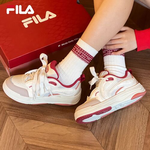 FILA斐乐女子复古板鞋