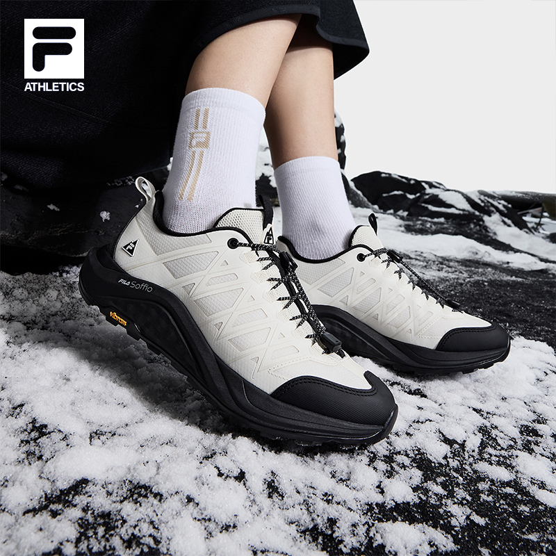 FILA斐乐女子运动跑步鞋