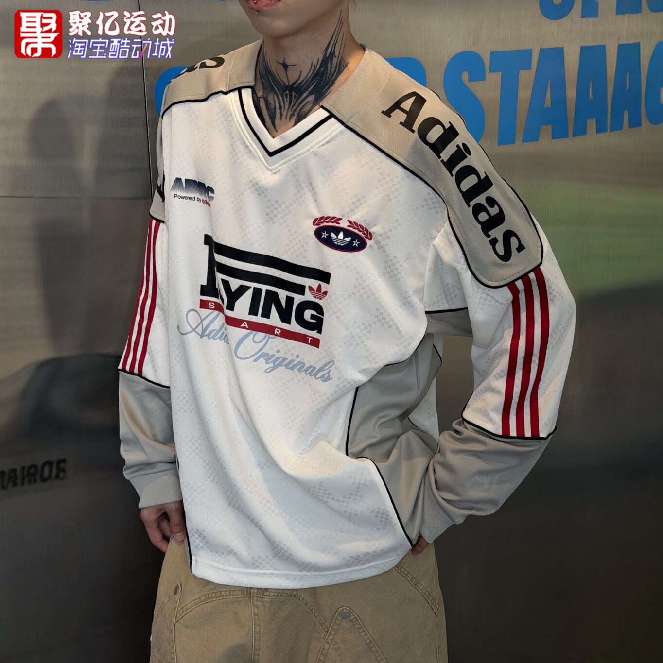 阿迪达斯女子三条纹运动长袖T恤