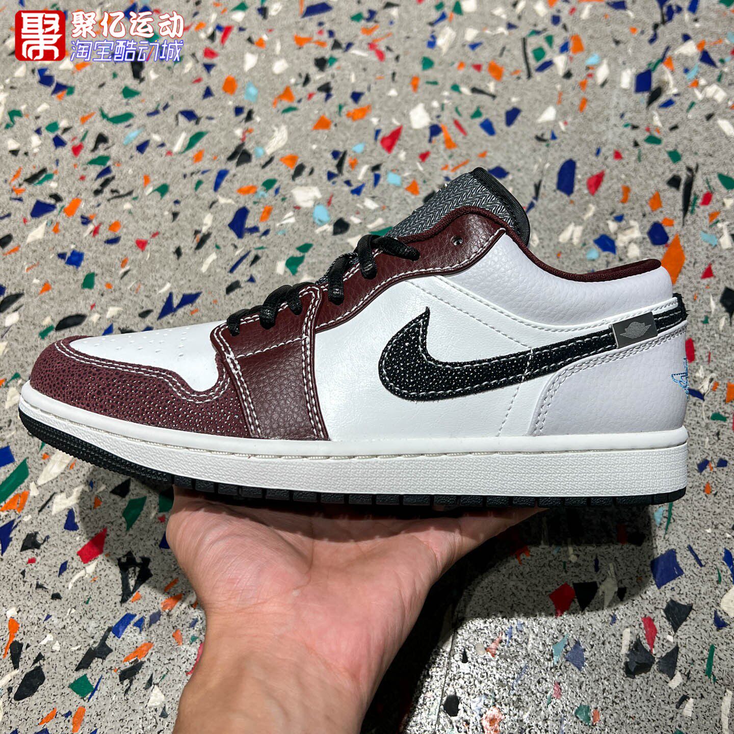Nike耐克男子2026年冬新款AJ1简约百搭经典拼接篮球鞋 IZ5846-101