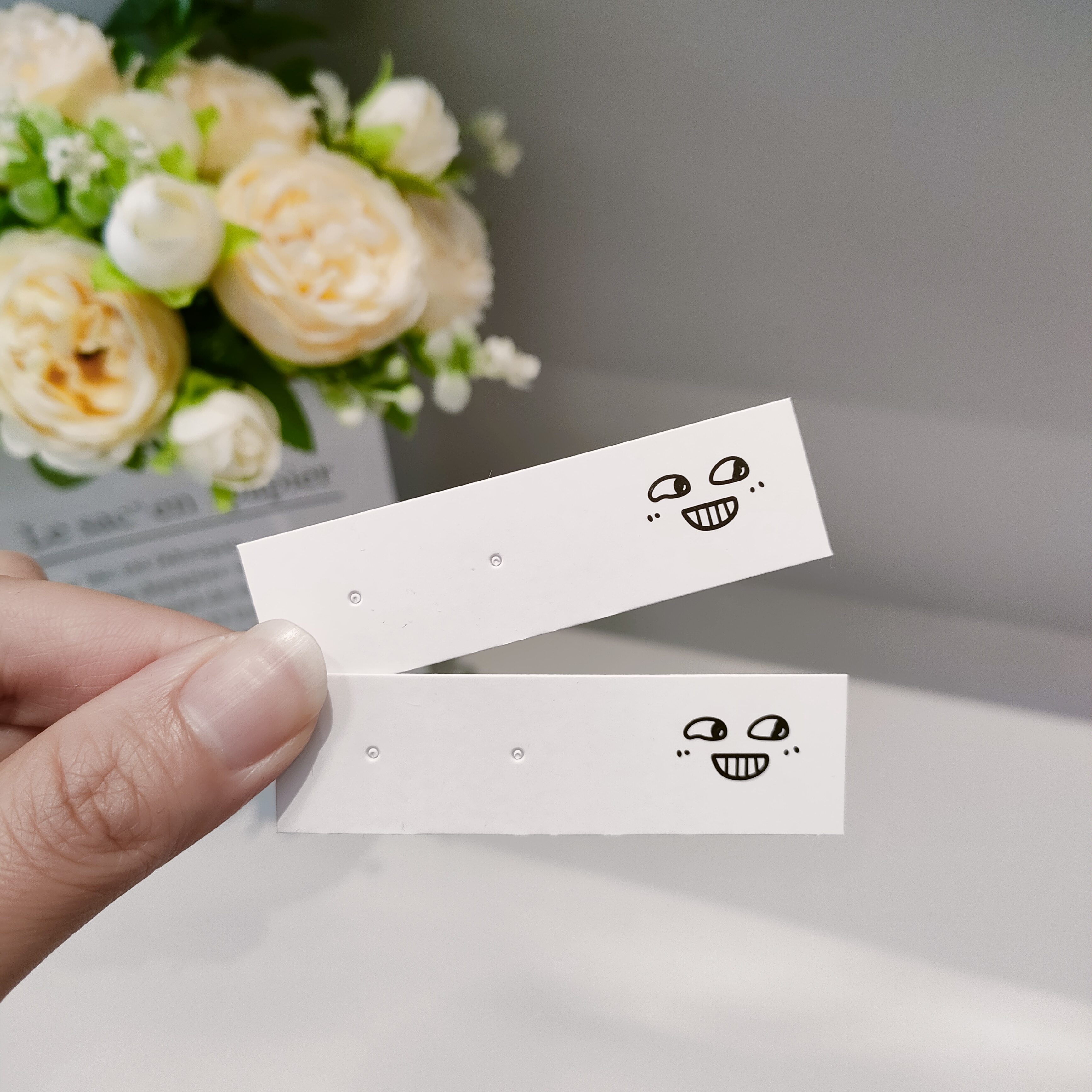 可爱表情包耳环卡纸耳钉发夹项链耳饰卡牌耳夹发绳戒指卡片定制