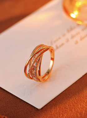 抖音明星同款简单耐看干练感线条立体环绕戒指情人节礼物批发代发