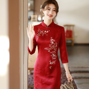 新中式高级感婚礼红色七分袖刺绣旗袍喜婆婆婚宴装妈妈中长礼服裙