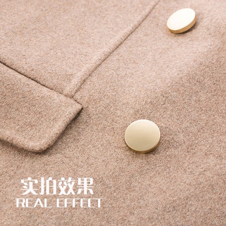针织衫风衣复古双面呢棉袄裤子金色纽扣靴子牛仔衣皮裙吊带裤装饰