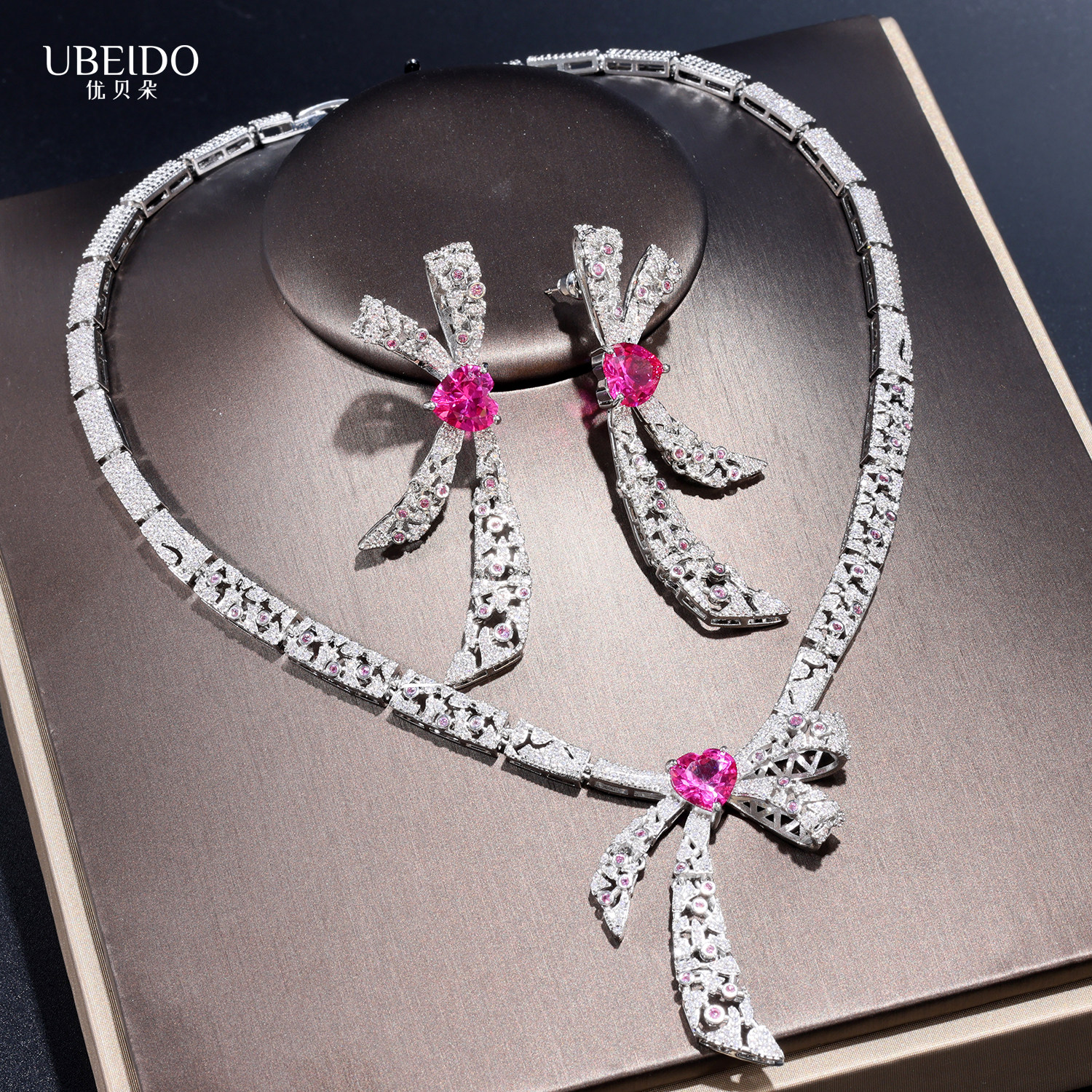 UBEIDO奢华红岗锆石项链耳环套装