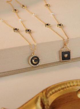 心月如诗古董风几何黑轻奢月形高级感气质港风项链ins小众设计