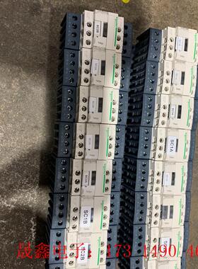施耐德4极直流接触器LC1DT32,线圈DC24V,拍摄【询价产品】