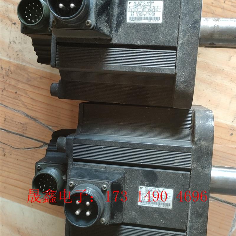 安川二代2.9KW伺服电机三台,两台好点,转起来呼呼【询价产品】