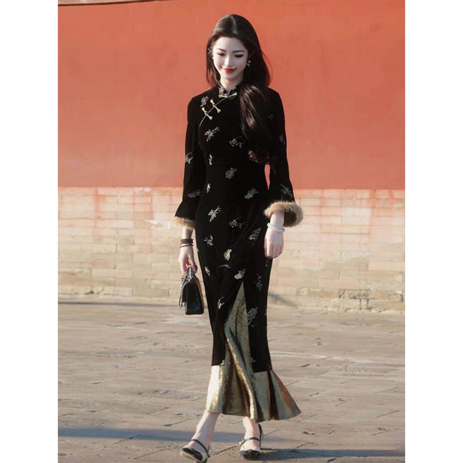 新中式国风复古烫金丝绒旗袍