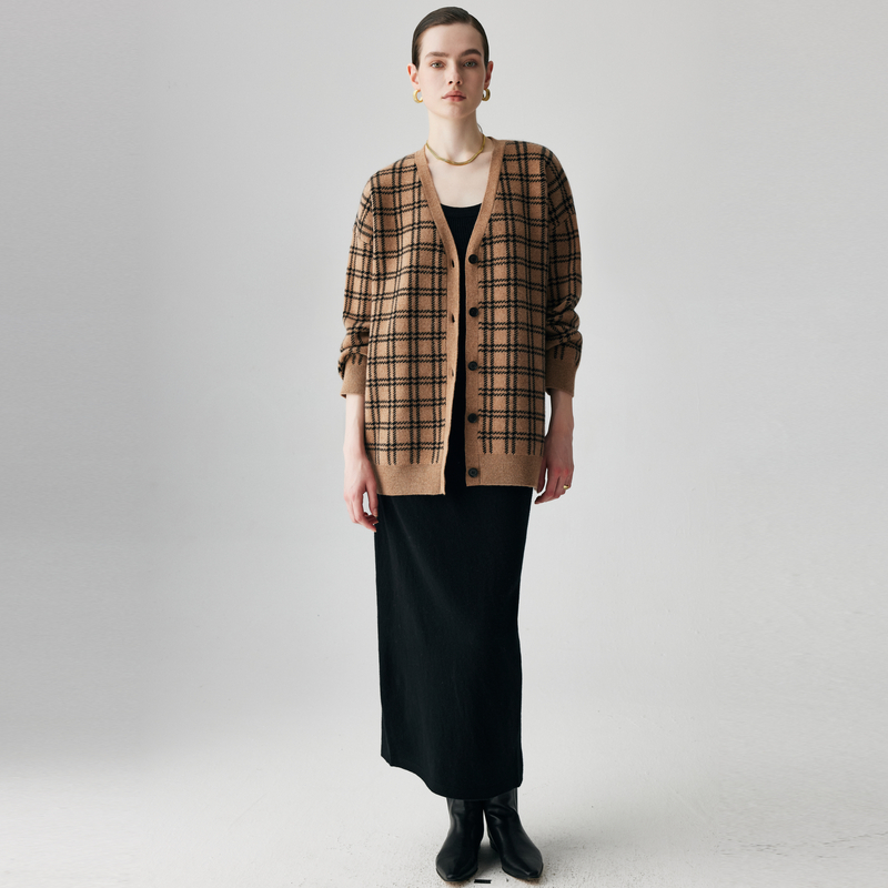 帕罗2025秋冬新款羊绒衫女士V领针织开衫复古阔版休闲阔版毛衣